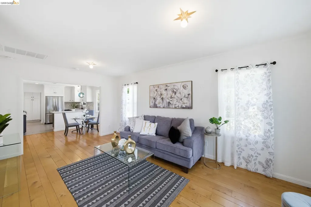 107 Covington Street Oakland CA 94605