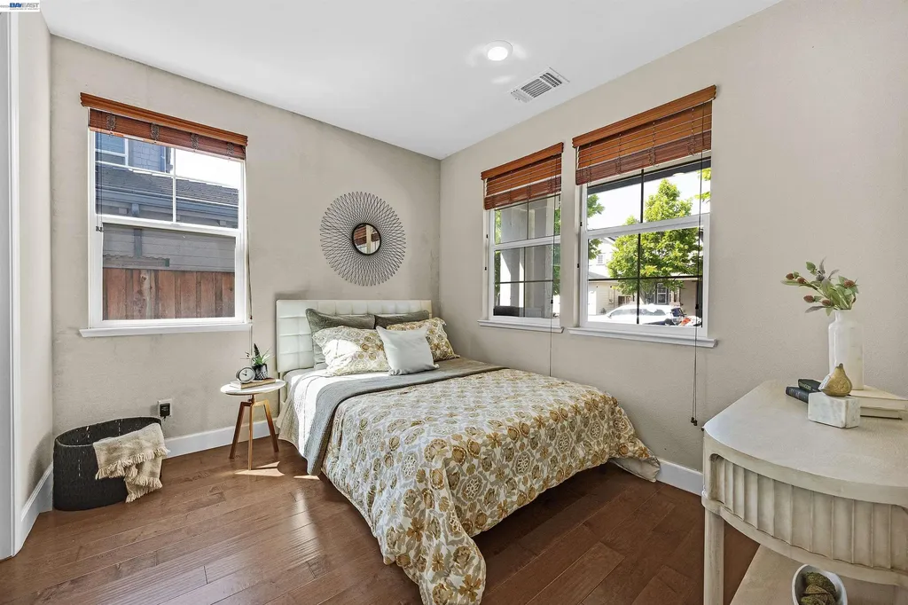 34267 Stable Way Fremont CA 94555
