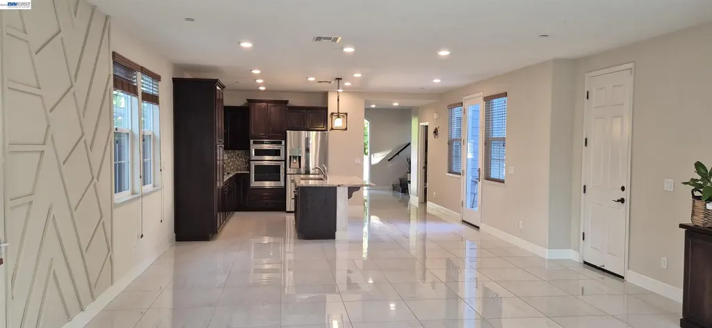 34267 Stable Way Fremont CA 94555