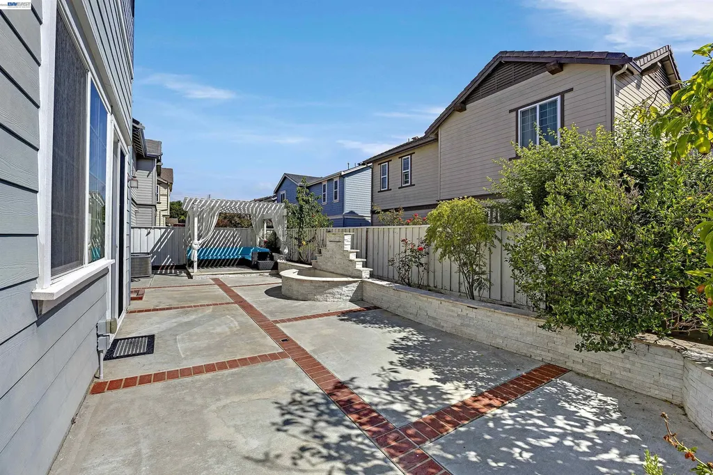 34267 Stable Way Fremont CA 94555