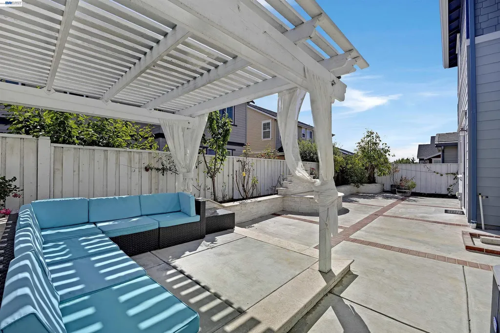 34267 Stable Way Fremont CA 94555
