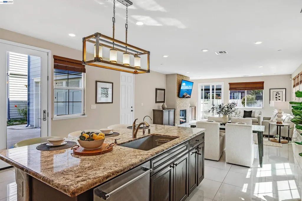 34267 Stable Way Fremont CA 94555