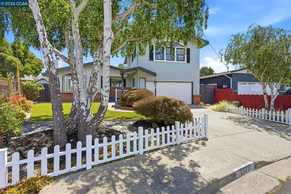 2571 Francis Drive Pinole CA 94564