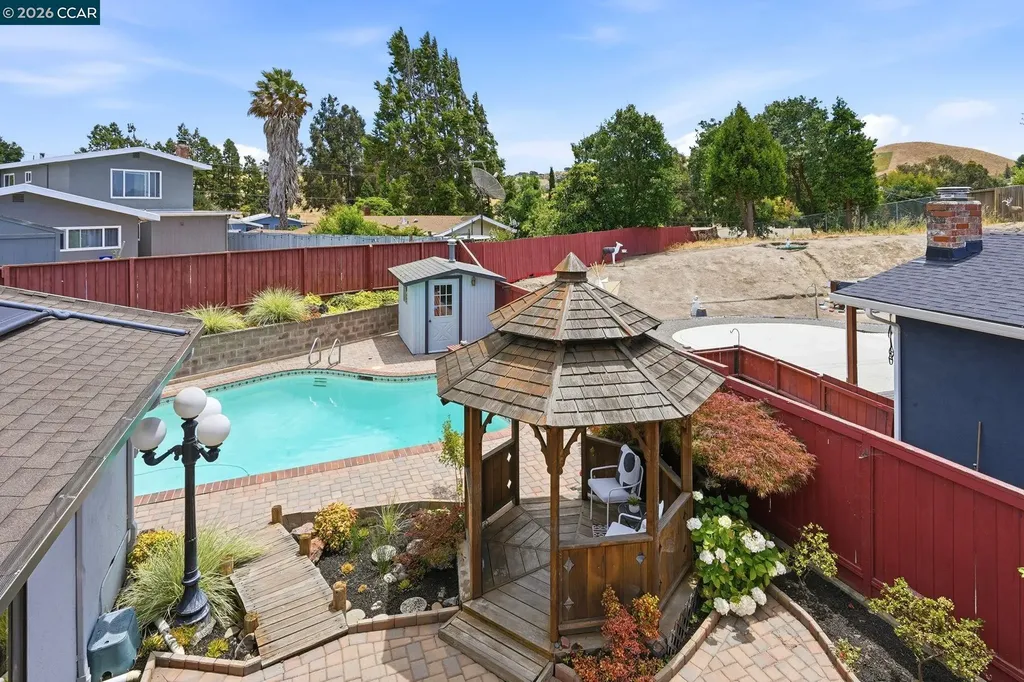 2571 Francis Drive Pinole CA 94564