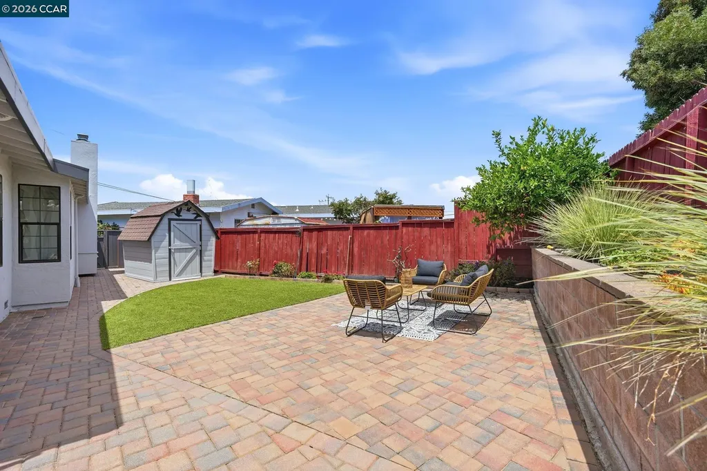 2571 Francis Drive Pinole CA 94564