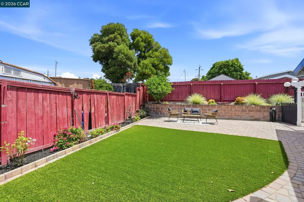2571 Francis Drive Pinole CA 94564