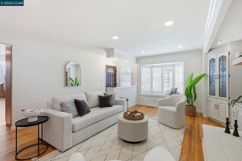 2571 Francis Drive Pinole CA 94564