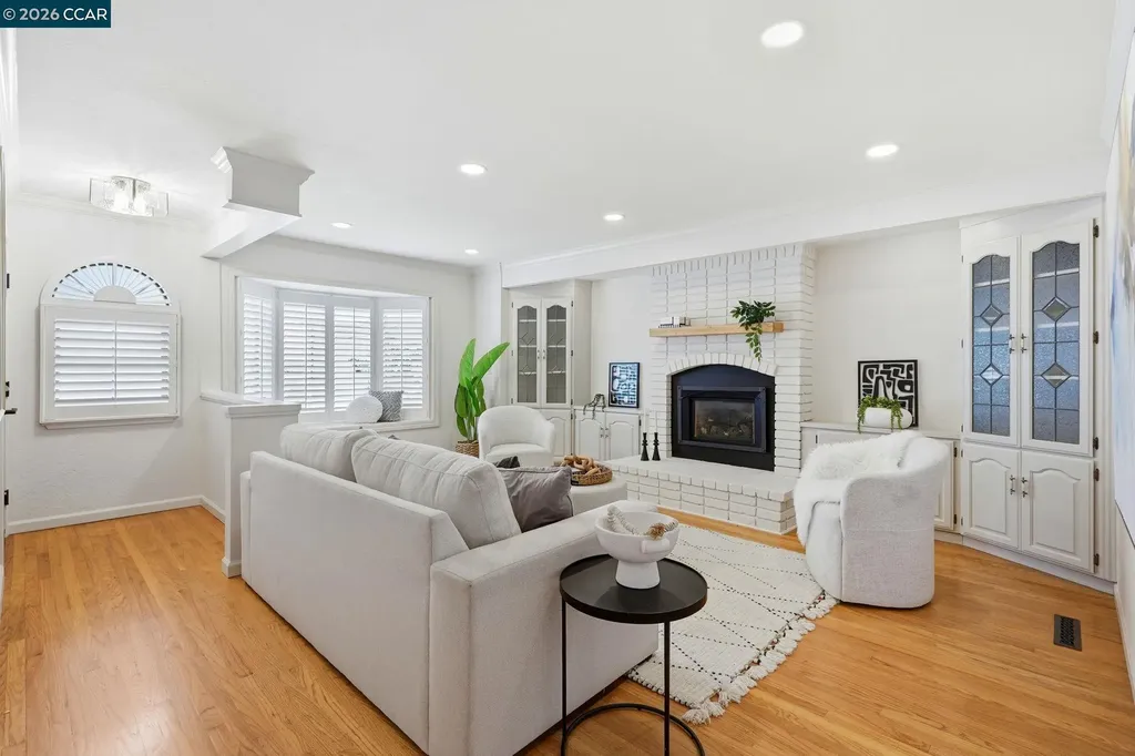 2571 Francis Drive Pinole CA 94564