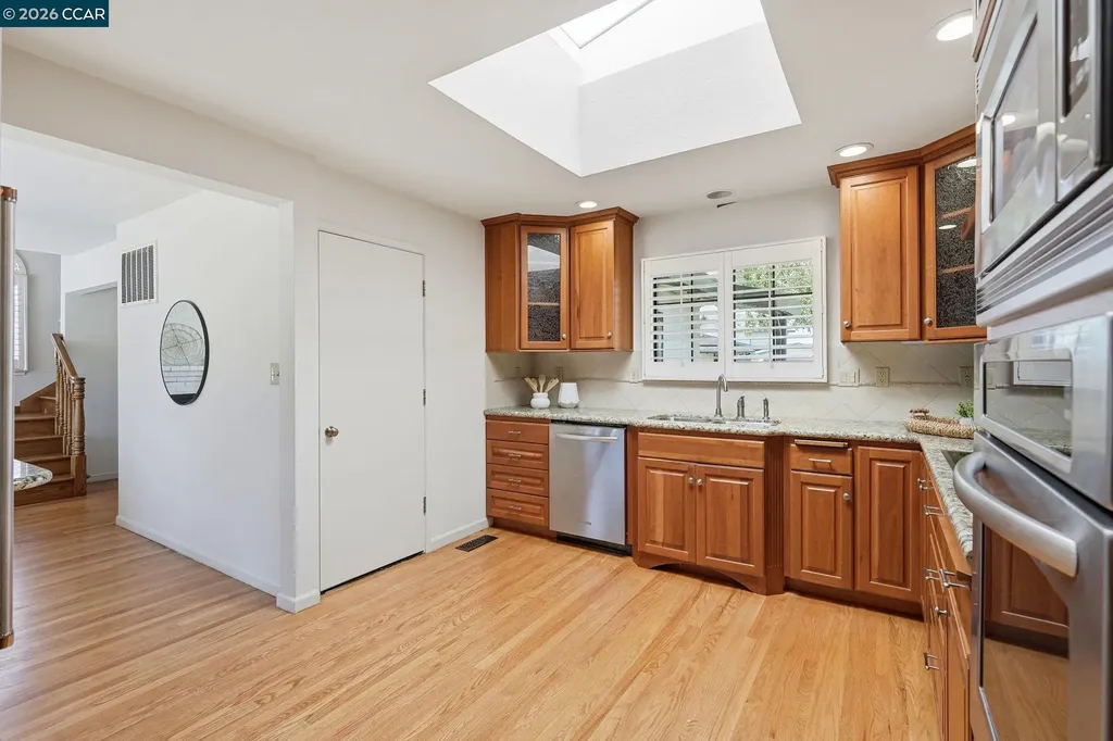 2571 Francis Drive Pinole CA 94564