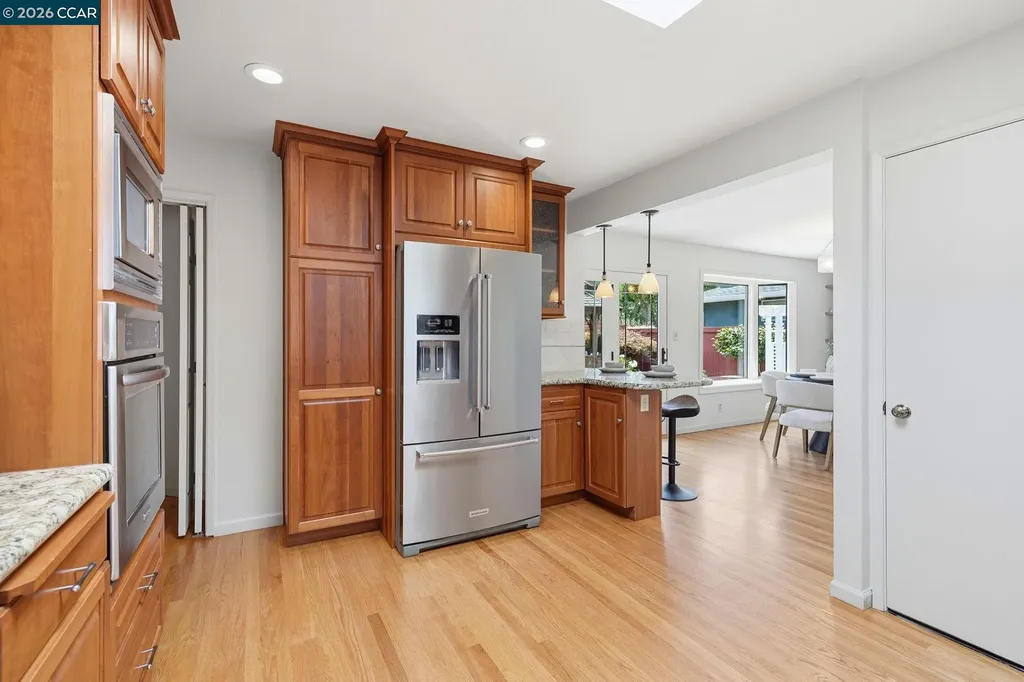 2571 Francis Drive Pinole CA 94564