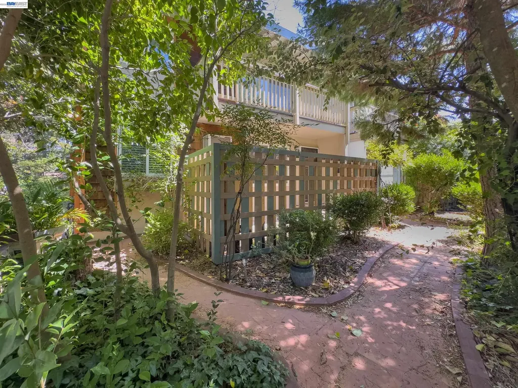 205 Muir Road Martinez CA 94553