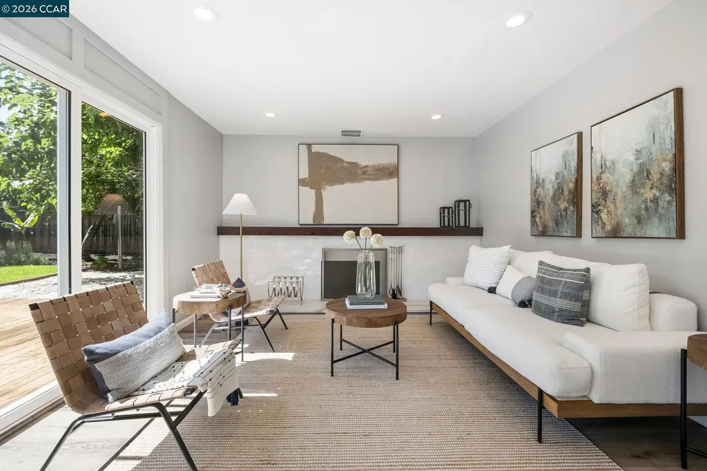 1770 Claycord Avenue Concord CA 94521