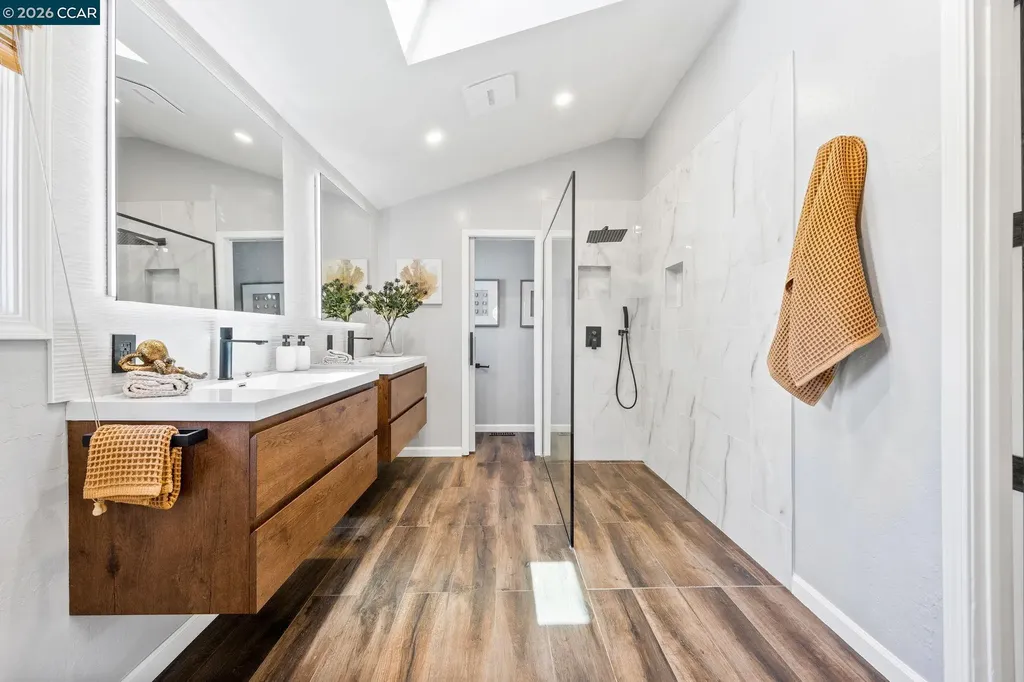 1770 Claycord Avenue Concord CA 94521