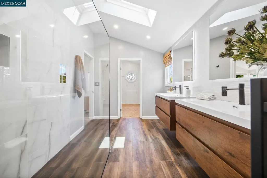 1770 Claycord Avenue Concord CA 94521