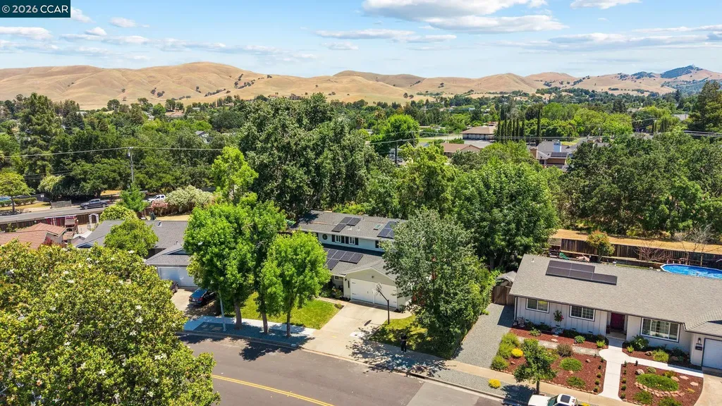 1770 Claycord Avenue Concord CA 94521