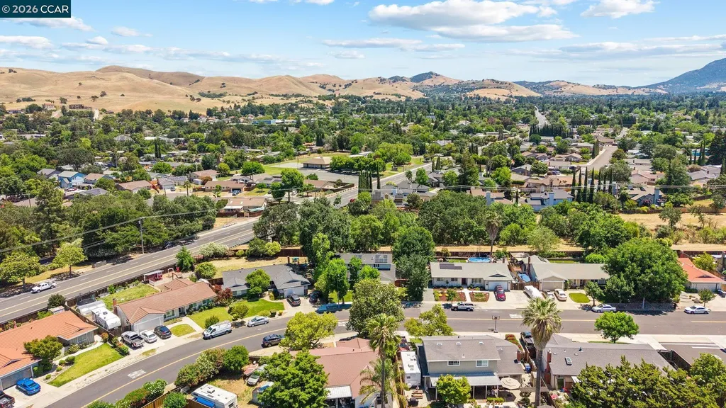 1770 Claycord Avenue Concord CA 94521