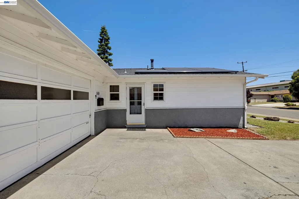 169 Tamarack Drive Union City CA 94587