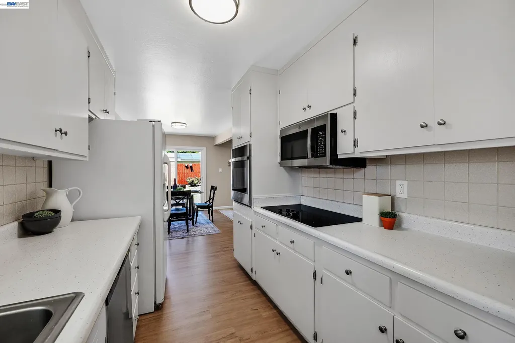 169 Tamarack Drive Union City CA 94587