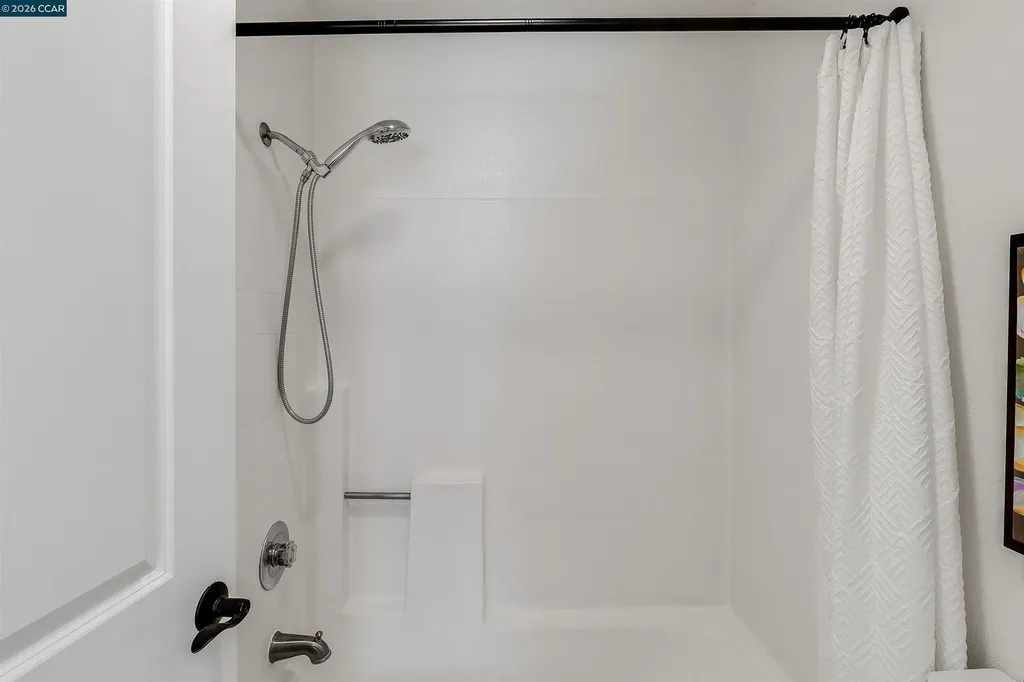 100 Glenwood Hercules CA 94547