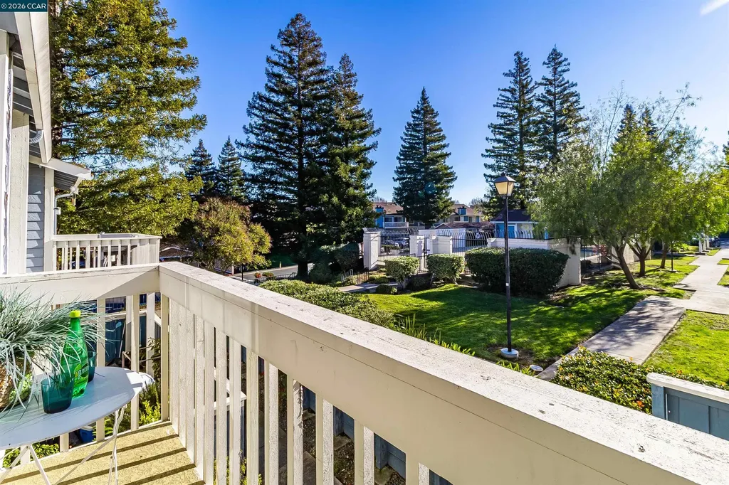 100 Glenwood Hercules CA 94547