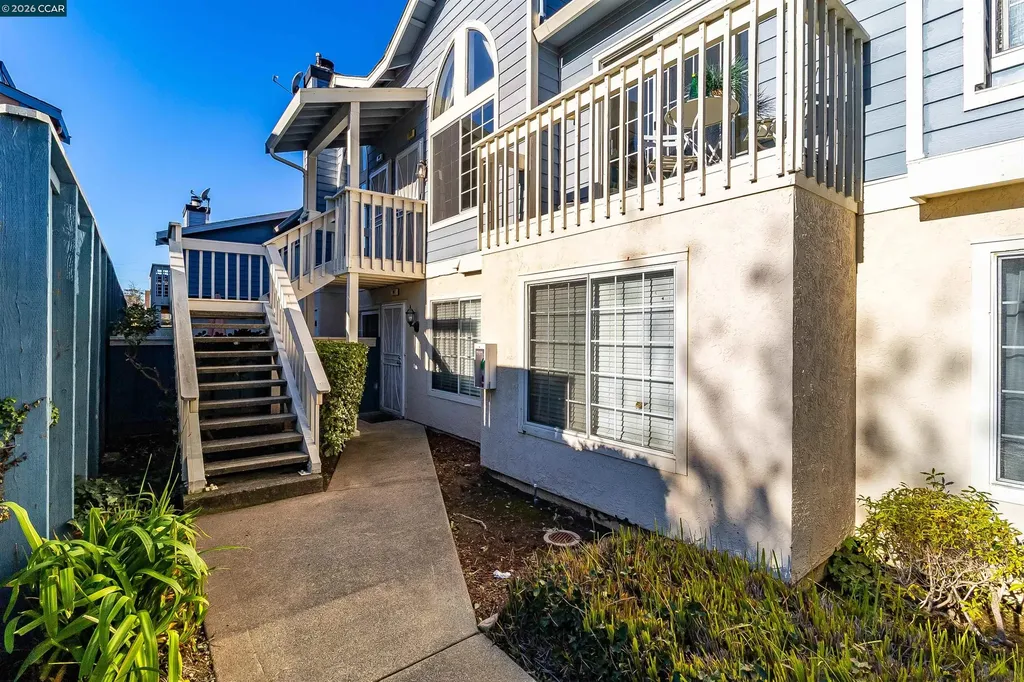 100 Glenwood Hercules CA 94547