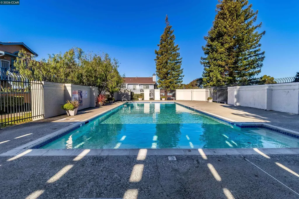 100 Glenwood Hercules CA 94547