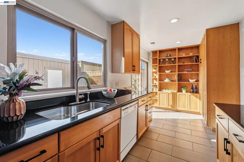 1118 Bismarck Lane Alameda CA 94502