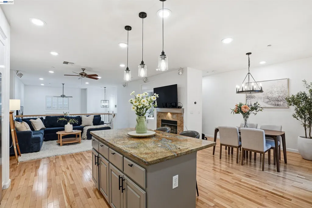 147 Landsdowne Loop San Ramon CA 94582