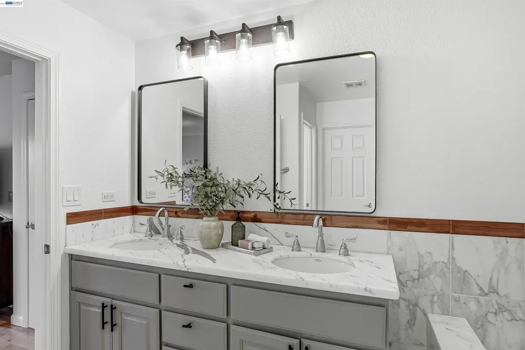 147 Landsdowne Loop San Ramon CA 94582