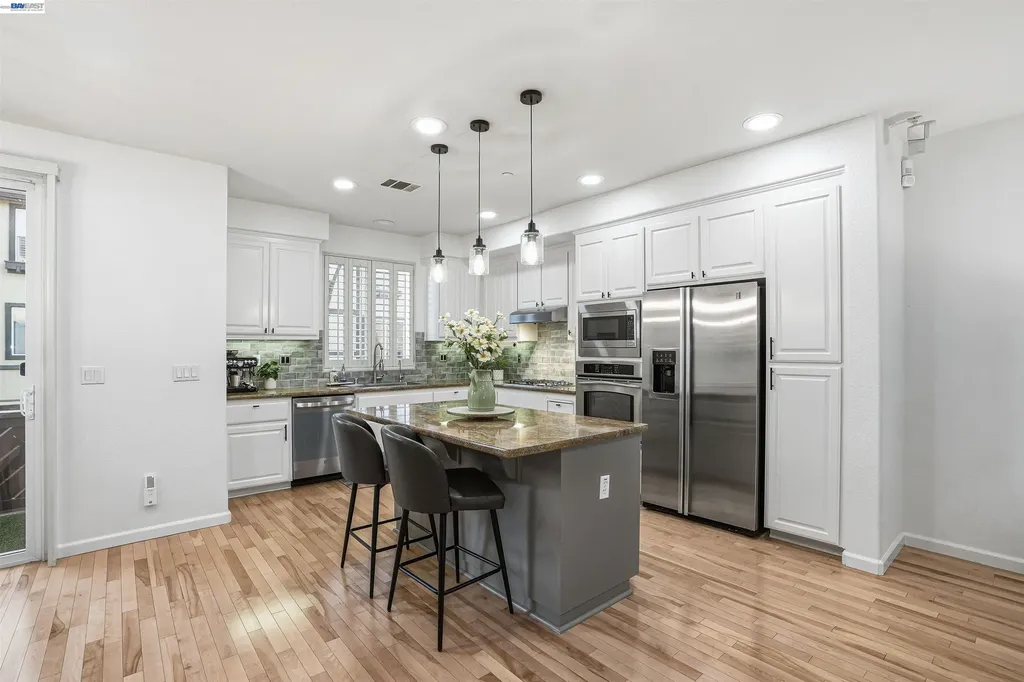 147 Landsdowne Loop San Ramon CA 94582