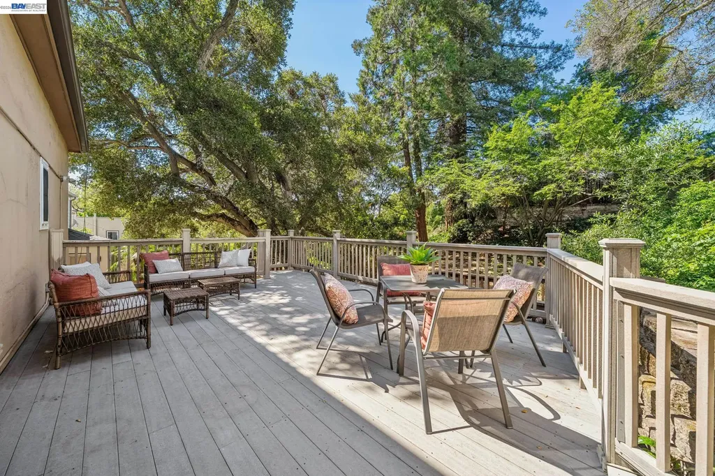 3231 Wisconsin Street Oakland CA 94602