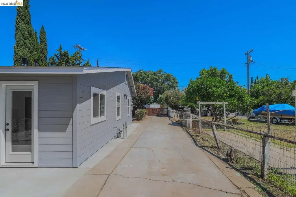 239 Rossi Avenue Antioch CA 94509