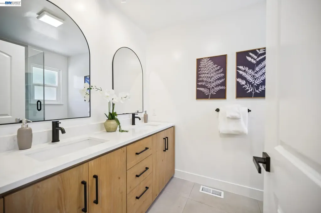 31067 Palomares Road Castro Valley CA 94552