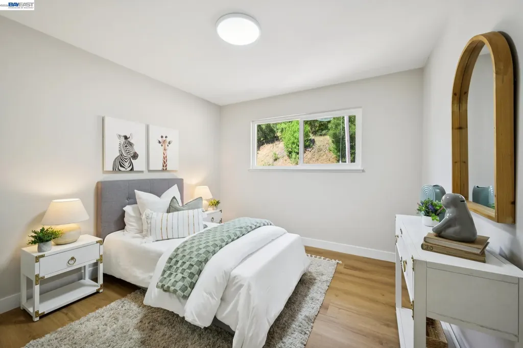 31067 Palomares Road Castro Valley CA 94552