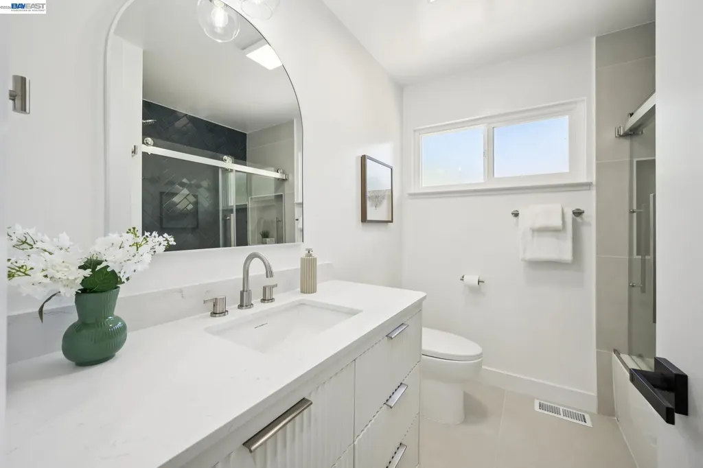 31067 Palomares Road Castro Valley CA 94552