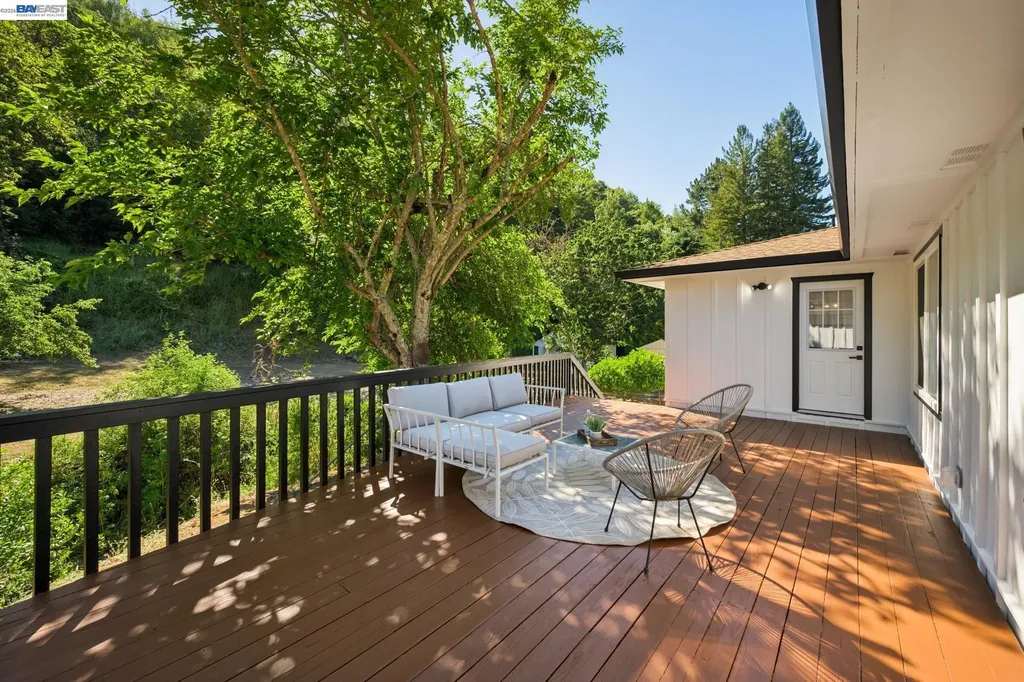 31067 Palomares Road Castro Valley CA 94552