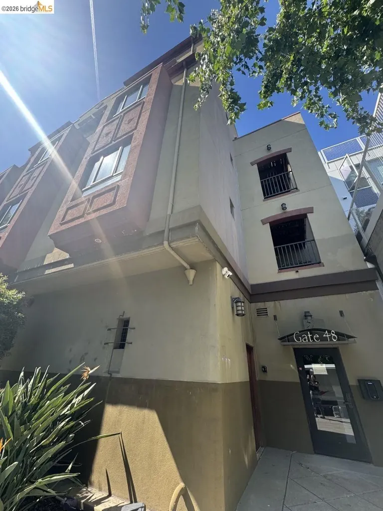 574 48th Street Oakland CA 94609