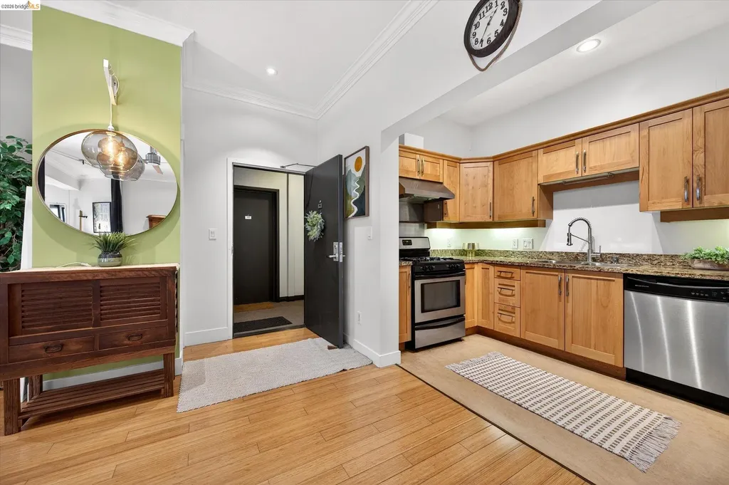 574 48th Street Oakland CA 94609