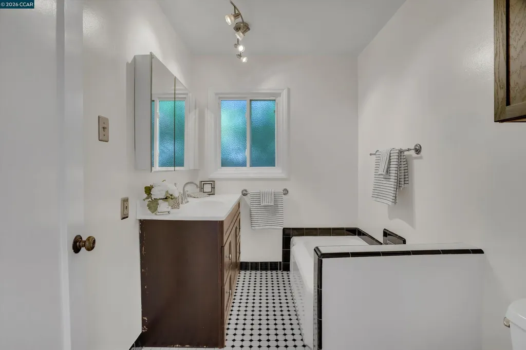 144 Roslyn Drive Concord CA 94518