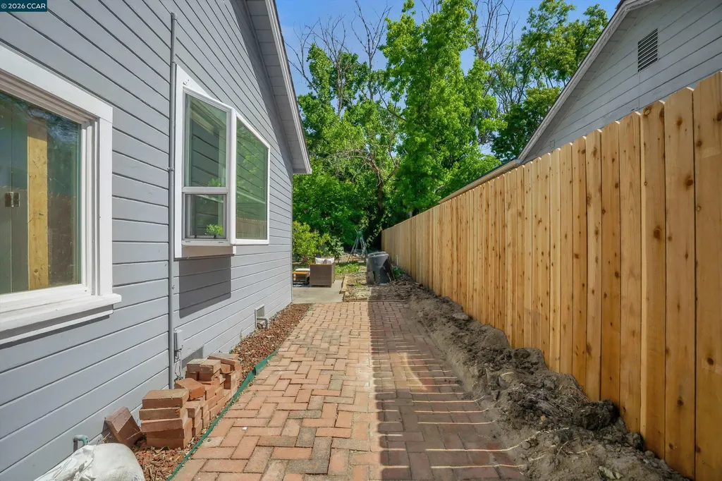 144 Roslyn Drive Concord CA 94518