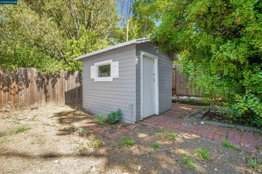 144 Roslyn Drive Concord CA 94518