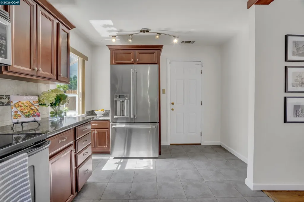 144 Roslyn Drive Concord CA 94518