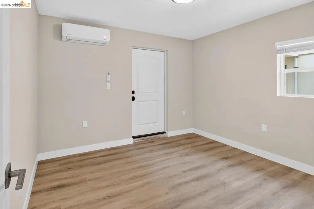 859 52nd Street Oakland CA 94608