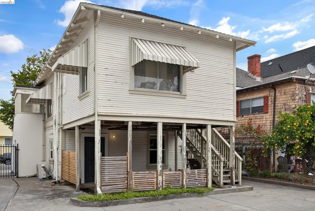 859 52nd Street Oakland CA 94608