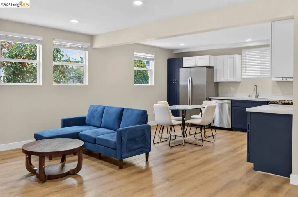 859 52nd Street Oakland CA 94608