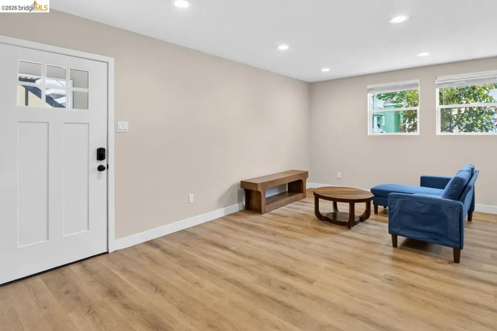 859 52nd Street Oakland CA 94608