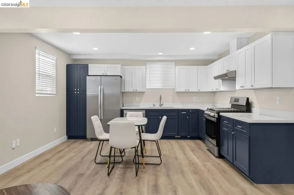 859 52nd Street Oakland CA 94608