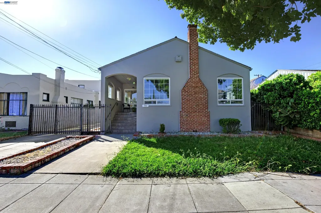 784 Sunset Boulevard Hayward CA 94541