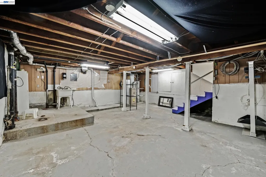 784 Sunset Boulevard Hayward CA 94541