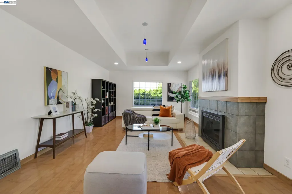 784 Sunset Boulevard Hayward CA 94541
